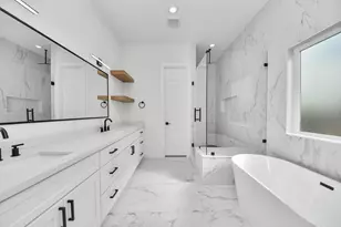 2408 Lorraine St, Houston, TX 77026 - Photo 27