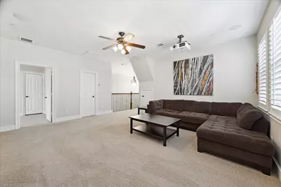 31 Windsor Court, Spring Valley Village, TX 77055 - Photo 33