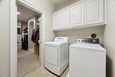 31 Windsor Court, Spring Valley Village, TX 77055 - Photo 25