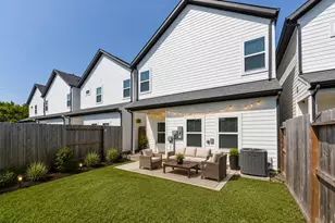 13151 Perennial Spgs Dr, Houston, TX 77048 - Photo 11