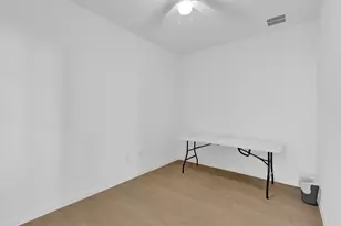 319 Bismuth Dr, Crosby, TX 77532 - Photo 5