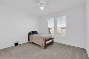 319 Bismuth Dr, Crosby, TX 77532 - Photo 9