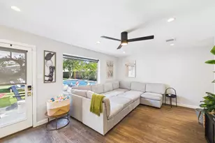 5702 Hoover St, Houston, TX 77092 - Photo 7