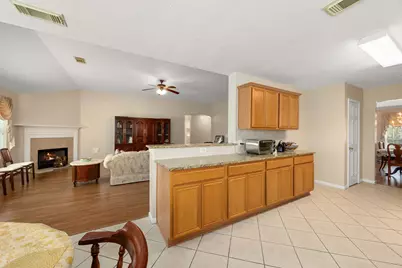 7727 Heron Lakes Drive, Houston, TX 77064 - Photo 15
