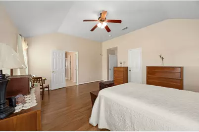 7727 Heron Lakes Drive, Houston, TX 77064 - Photo 17