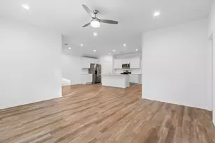 507 Cicero Ln, Pinehurst, TX 77362 - Photo 3