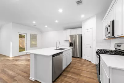 507 Cicero Lane, Pinehurst, TX 77362 - Photo 7