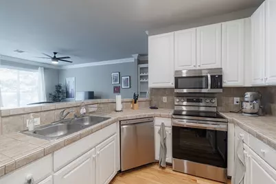 2400 McCue Road #308, Houston, TX 77056 - Photo 7