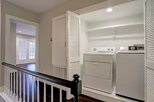 2328 Wroxton Rd, Houston, TX 77005 - Photo 9