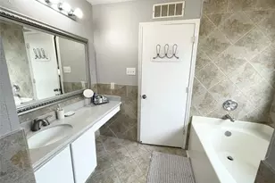 2014 Grand Park Dr, Missouri City, TX 77489 - Photo 9
