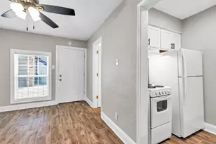 1423 Hawthorne, Houston, TX 77006 - Photo 5