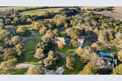 3905 N Briarwood Drive, Brenham, TX 77833 - Photo 41