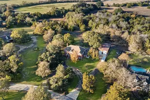 3905 N Briarwood Dr, Brenham, TX 77833 - Photo 41