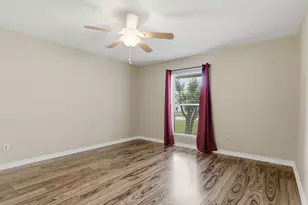 445 Longmeadow St, Beaumont, TX 77707 - Photo 23