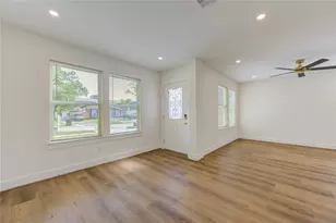 6923 Keller St, Houston, TX 77087 - Photo 5