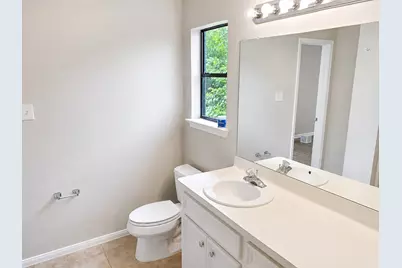 4119 Placid Street, Houston, TX 77022 - Photo 9