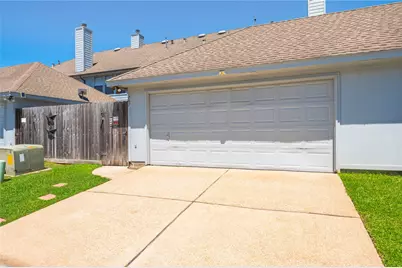 1287 El Camino Village Drive, Webster, TX 77058 - Photo 31