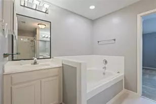 1287 El Camino Village Dr, Webster, TX 77058 - Photo 21