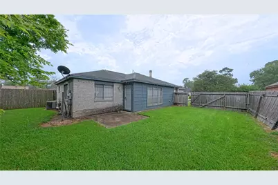 8618 Van Hut Lane, Houston, TX 77044 - Photo 11