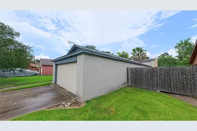 8618 Van Hut Lane, Houston, TX 77044 - Photo 3