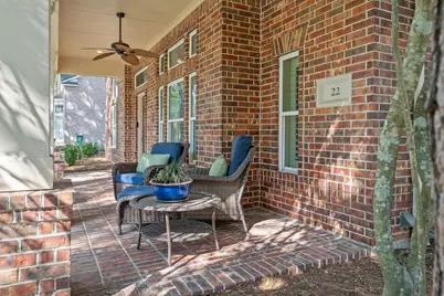 22 Greycrest Place, The Woodlands, TX 77382 - Photo 5