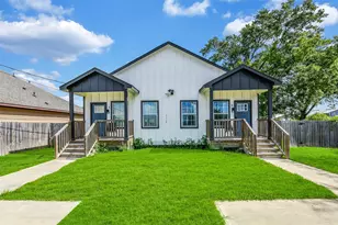 7119 Palestine St, Houston, TX 77020 - Photo 1