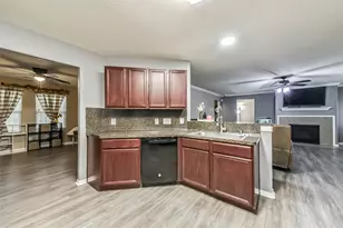 5435 Ginseng Dr, Baytown, TX 77521 - Photo 15