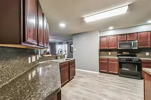 5435 Ginseng Dr, Baytown, TX 77521 - Photo 11