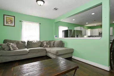 905 County Road 5015, Cleveland, TX 77327 - Photo 9