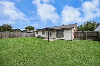 7023 Maczali Drive, Houston, TX 77489 - Photo 5