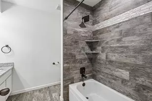 3919 Galway Ln, Houston, TX 77080 - Photo 17