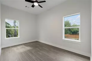 8114 Double Ave, Houston, TX 77088 - Photo 9