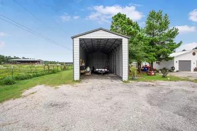 1022 Fm 1696 Road W, Huntsville, TX 77320 - Photo 31