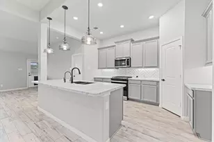 3026 Daw Boarwalk Dr, La Porte, TX 77571 - Photo 5