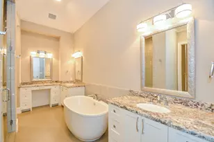 10207 Preston Crest Dr, Houston, TX 77042 - Photo 7