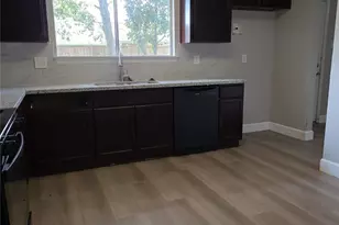 11115 Nepau Dr, Houston, TX 77477 - Photo 9