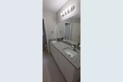 11115 Nepau Drive, Houston, TX 77477 - Photo 13