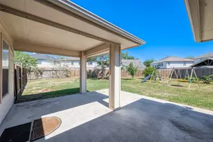 9407 Dora Meadows Dr, Sugar Land, TX 77498 - Photo 43