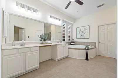 35 Monet Bend Place, The Woodlands, TX 77382 - Photo 23