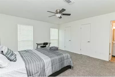 5791 Maple Hill Drive, Houston, TX 77088 - Photo 23