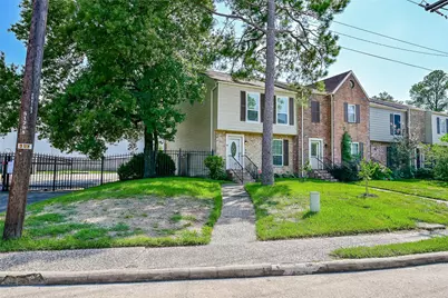 5791 Maple Hill Drive, Houston, TX 77088 - Photo 29