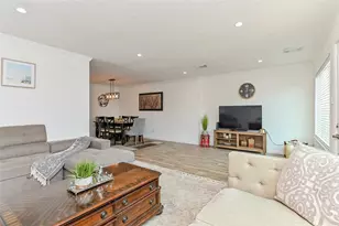 5791 Maple Hill Dr, Houston, TX 77088 - Photo 9