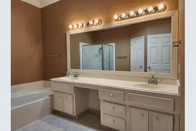 4215 Shady Village Court, Missouri City, TX 77459 - Photo 5
