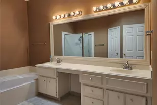 4215 Shady Village Ct, Missouri City, TX 77459 - Photo 5
