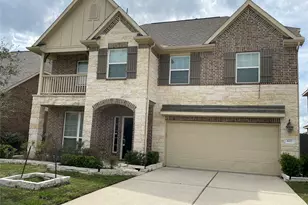 627 Oak Cir Dr E, Conroe, TX 77301 - Photo 1