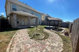 627 Oak Cir Dr E, Conroe, TX 77301 - Photo 15