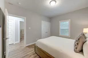 911 W 35th St, Houston, TX 77018 - Photo 19