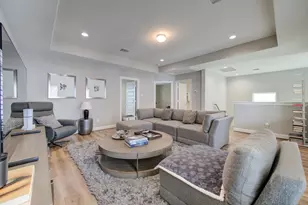 911 W 35th St, Houston, TX 77018 - Photo 33