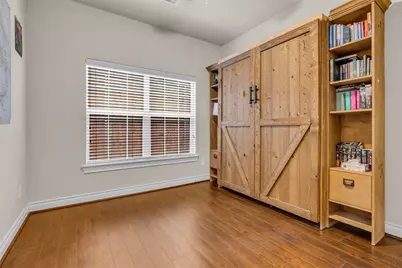 2835 Clinton Drive, Houston, TX 77020 - Photo 13