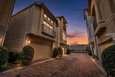 2835 Clinton Drive, Houston, TX 77020 - Photo 1